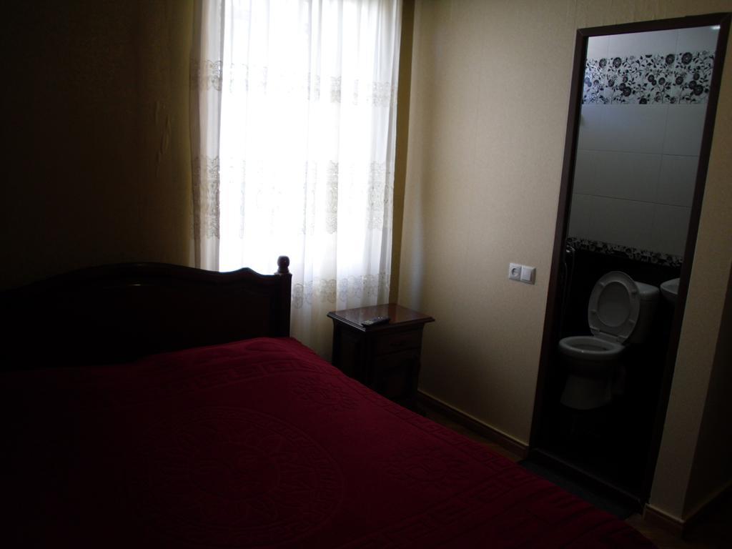 Suliko Guest House Batoumi Chambre photo