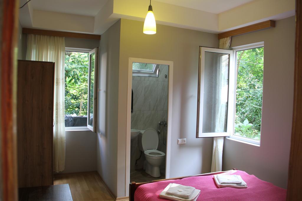 Suliko Guest House Batoumi Extérieur photo