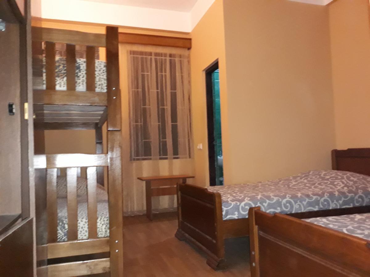 Suliko Guest House Batoumi Extérieur photo